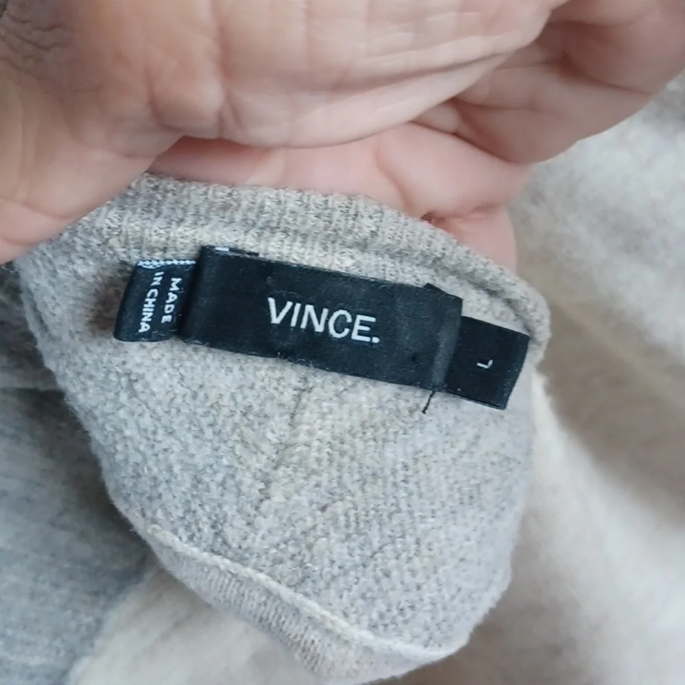 Vince Cream and Gray crewneck sweater Wool Linen blend. Sz L